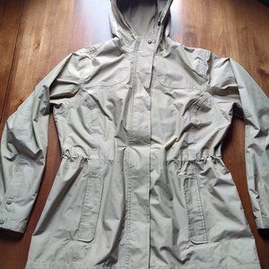 L.L. Bean Women's Regular Large Tan Rain Jacket - Great for the office!
